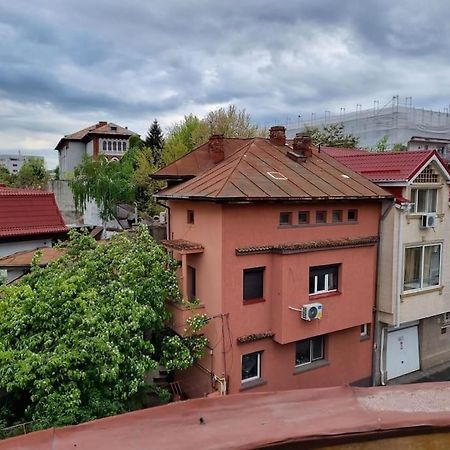 Cozy Apartment Near City Center Bukareszt Zewnętrze zdjęcie