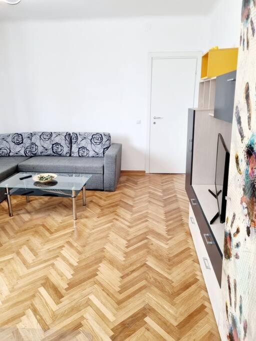 Cozy Apartment Near City Center Bukareszt Zewnętrze zdjęcie